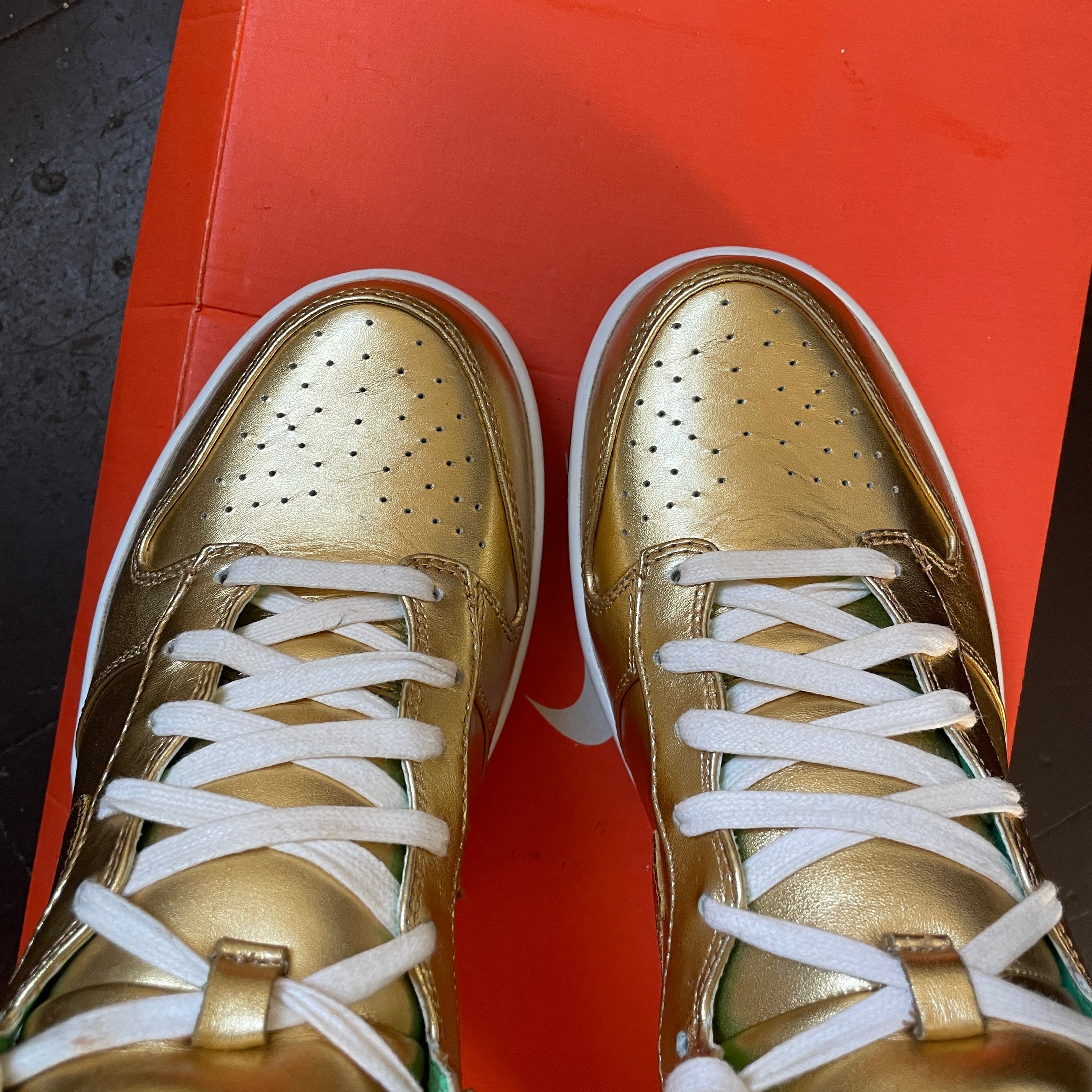 US 9.5 - NIKE DUNK HIGH JAPAN CITY PACK "NAGOYA" [2008]