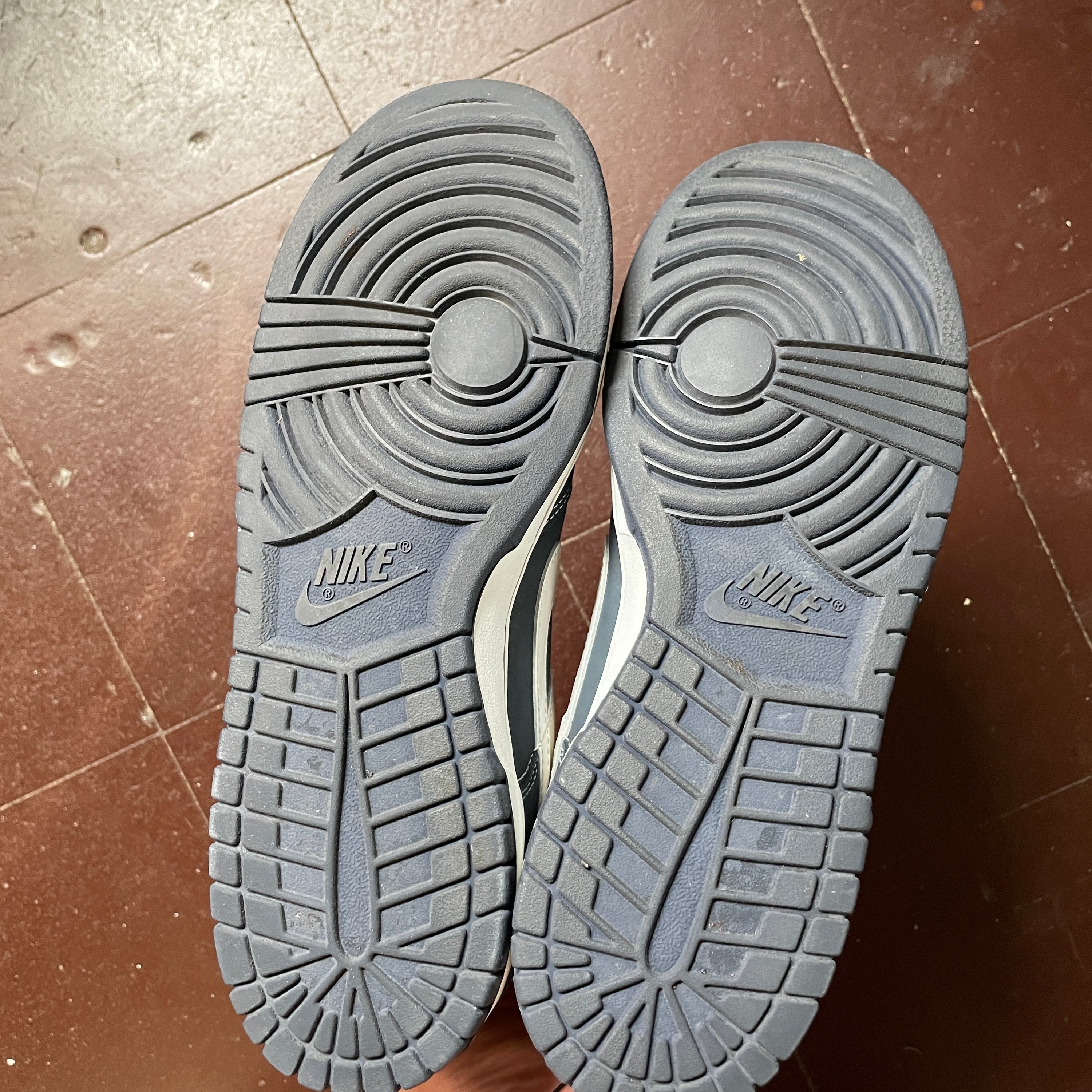 US 10 - NIKE DUNK LOW ID 25 SOLE COLLECTOR "NY YANKEES" [2003]