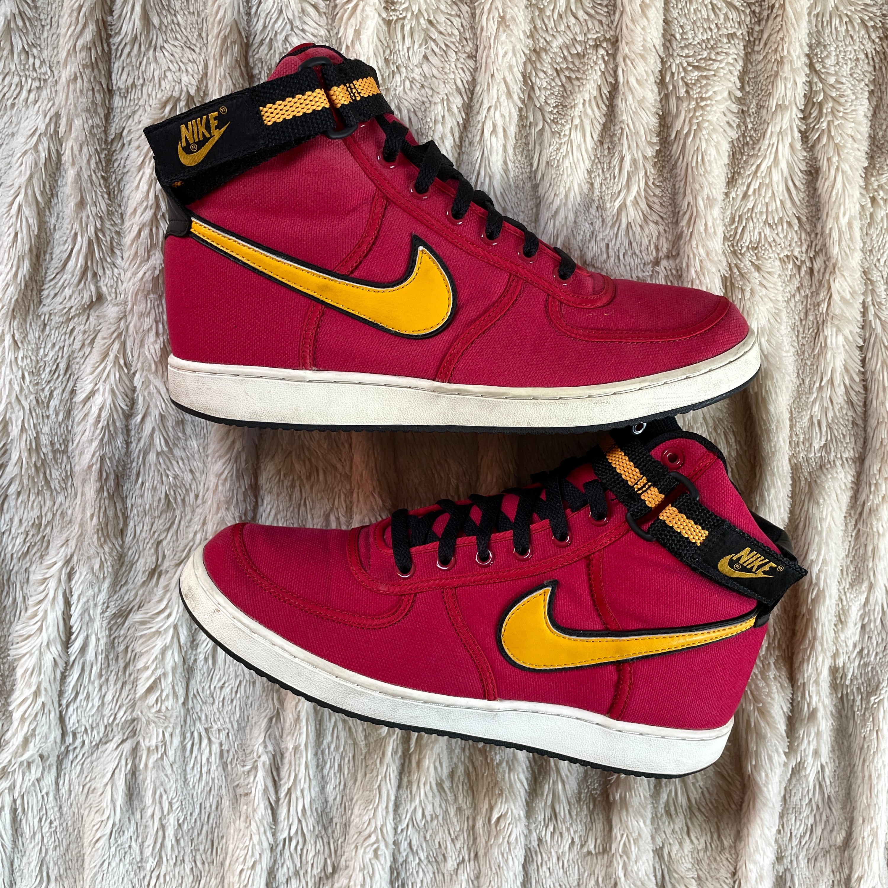 US 10.5 - NIKE VANDAL HI CVS CANVAS "RED YELLOW" [2003]