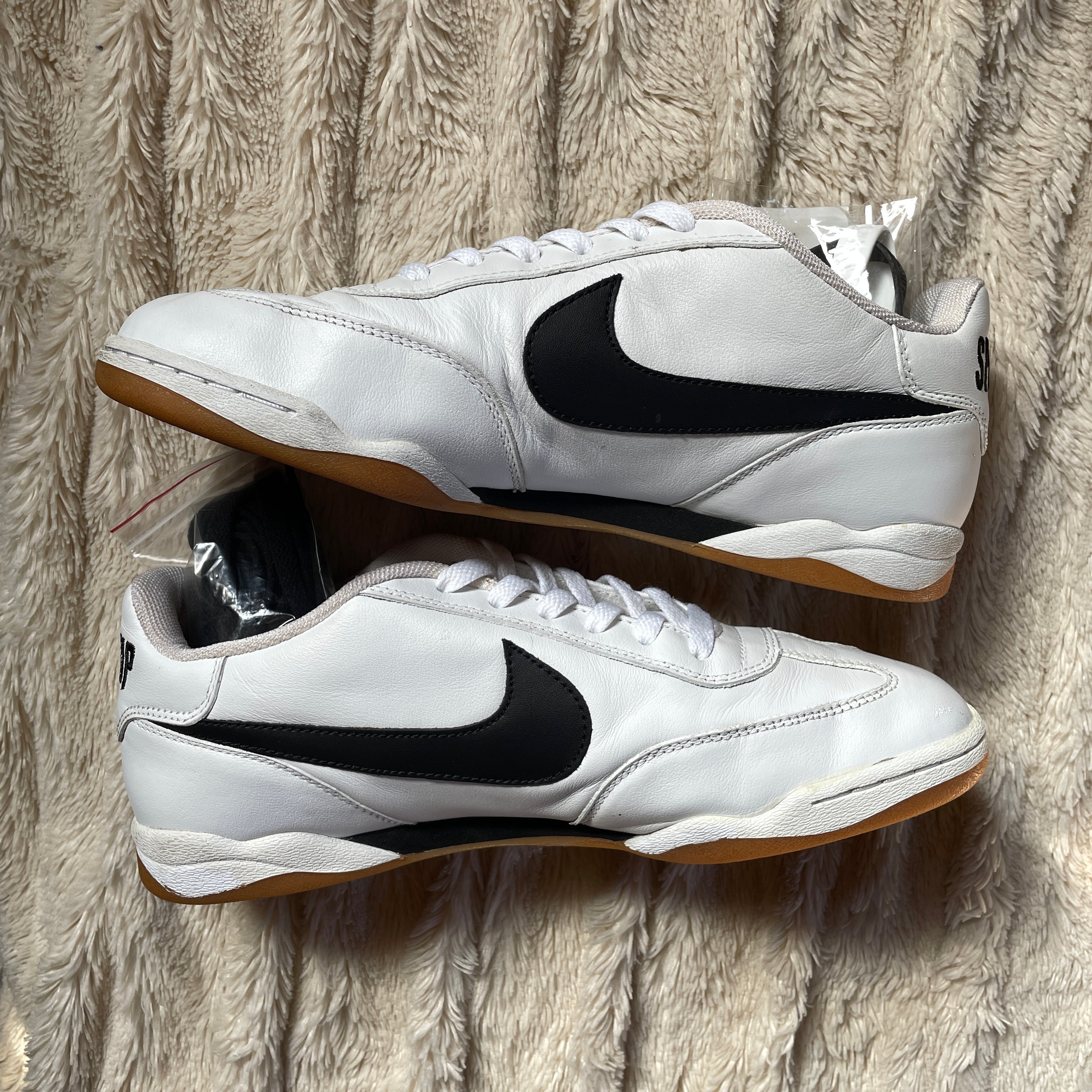 US 10 - NIKE AIR ZOOM FC "STAND UP SPEAK UP [2004]