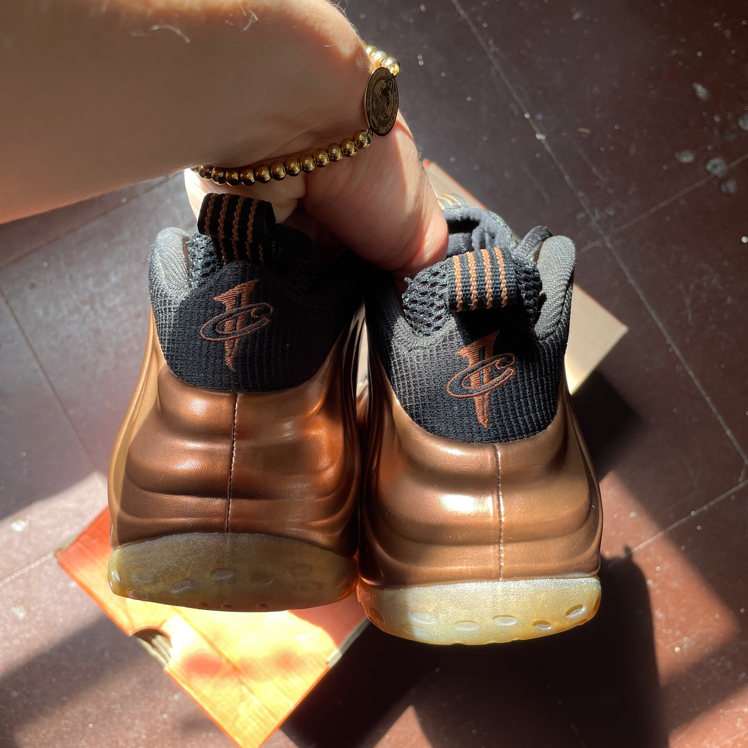 US 8.5 - NIKE AIR FOAMPOSITE ONE "DIRTY COPPER" [2010]