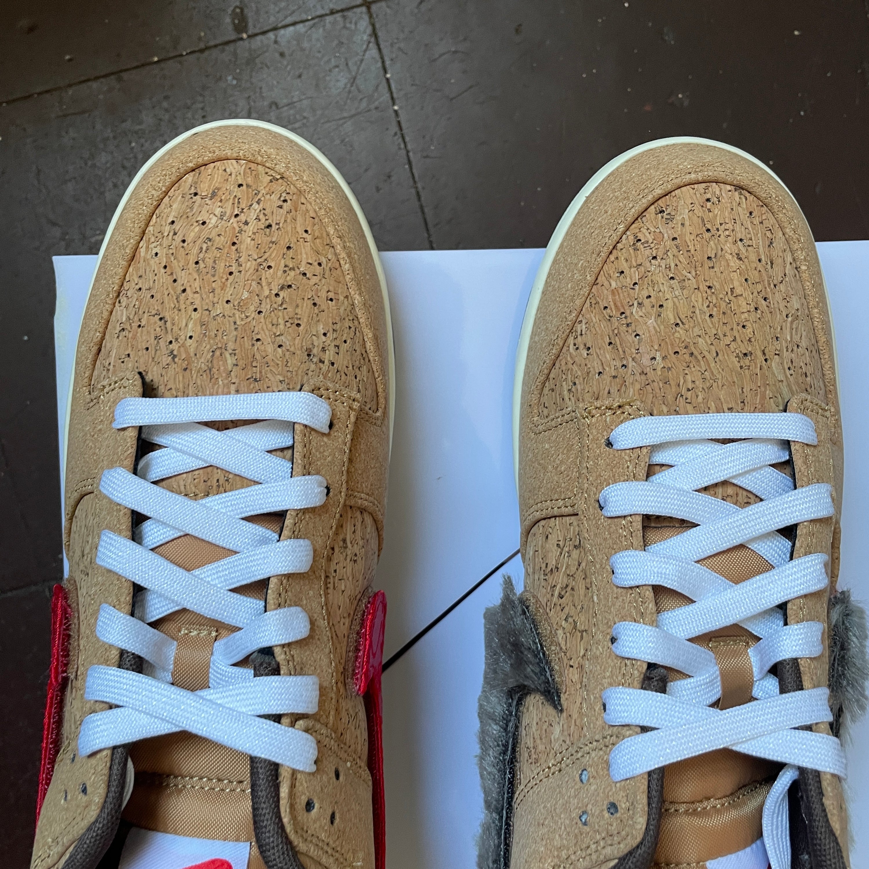 US 11 - FRIENDS & FAMILY NIKE DUNK LOW SP x CLOT "CORK" [2020]