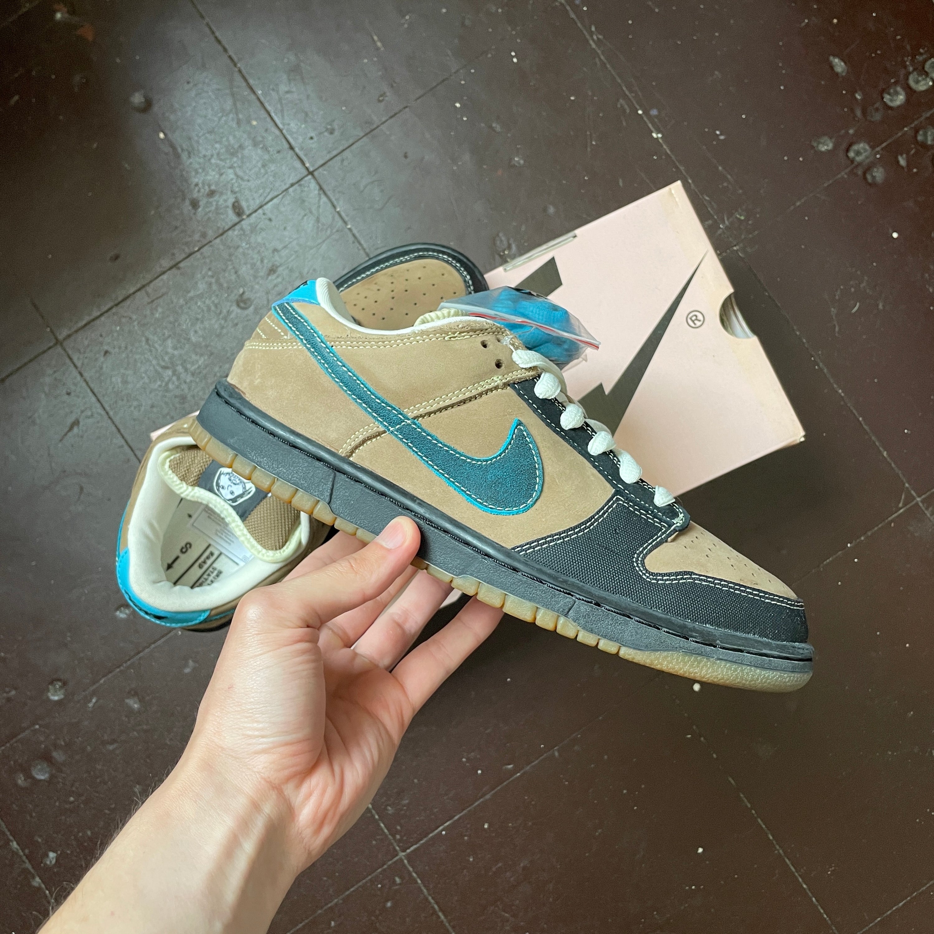 US 8.5 - NIKE DUNK LOW PRO SB x SLAM CITY SKATES [2005]