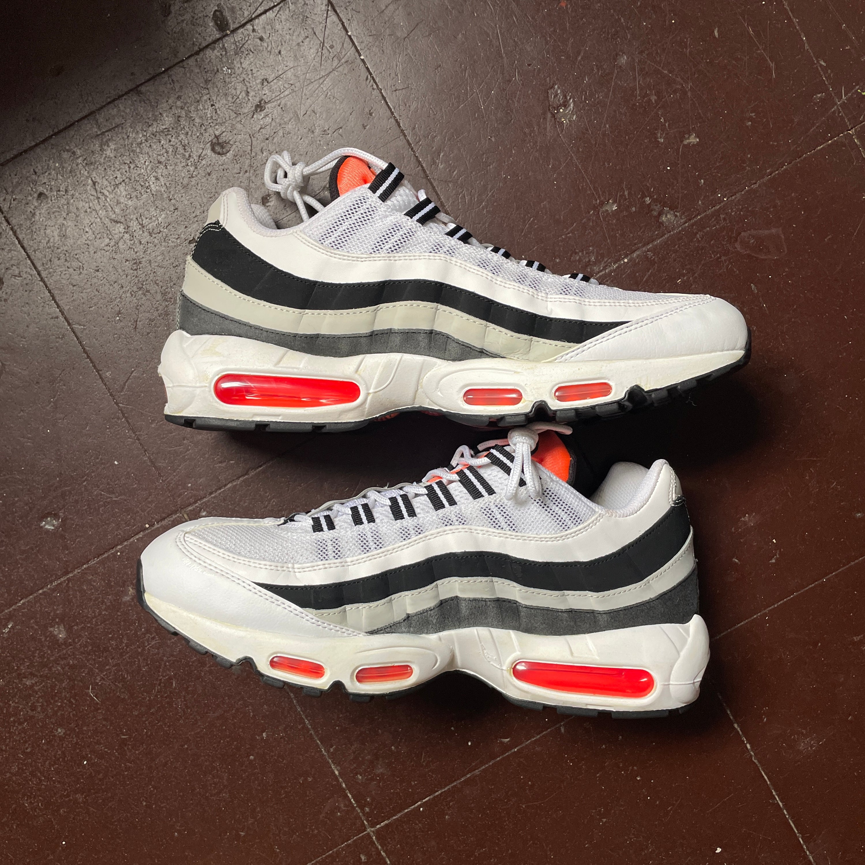 US 11.5 - NIKE AIR MAX 95 "HYPER CRIMSON" [2014]