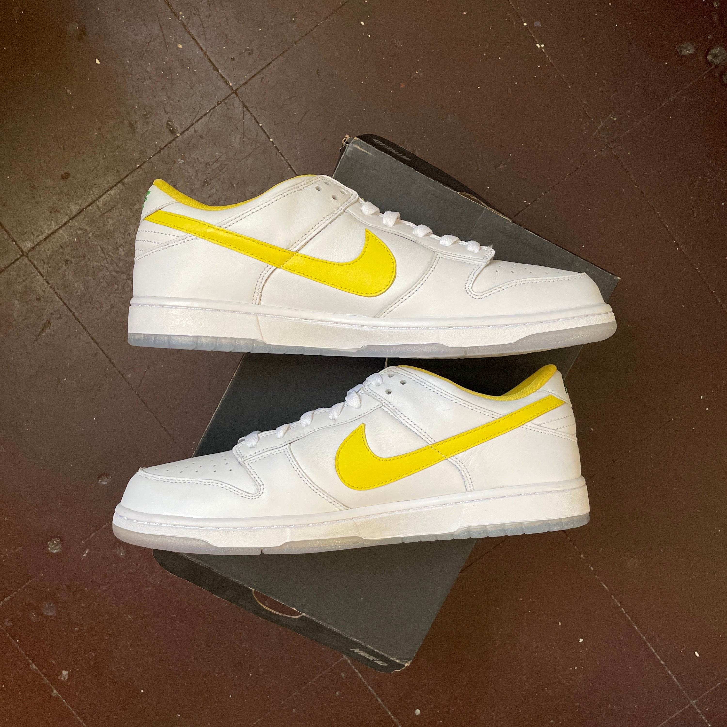 US 11 - NIKE DUNK LOW ID COLLEGE PACK "WHITE OREGON DUCKS" [2017]