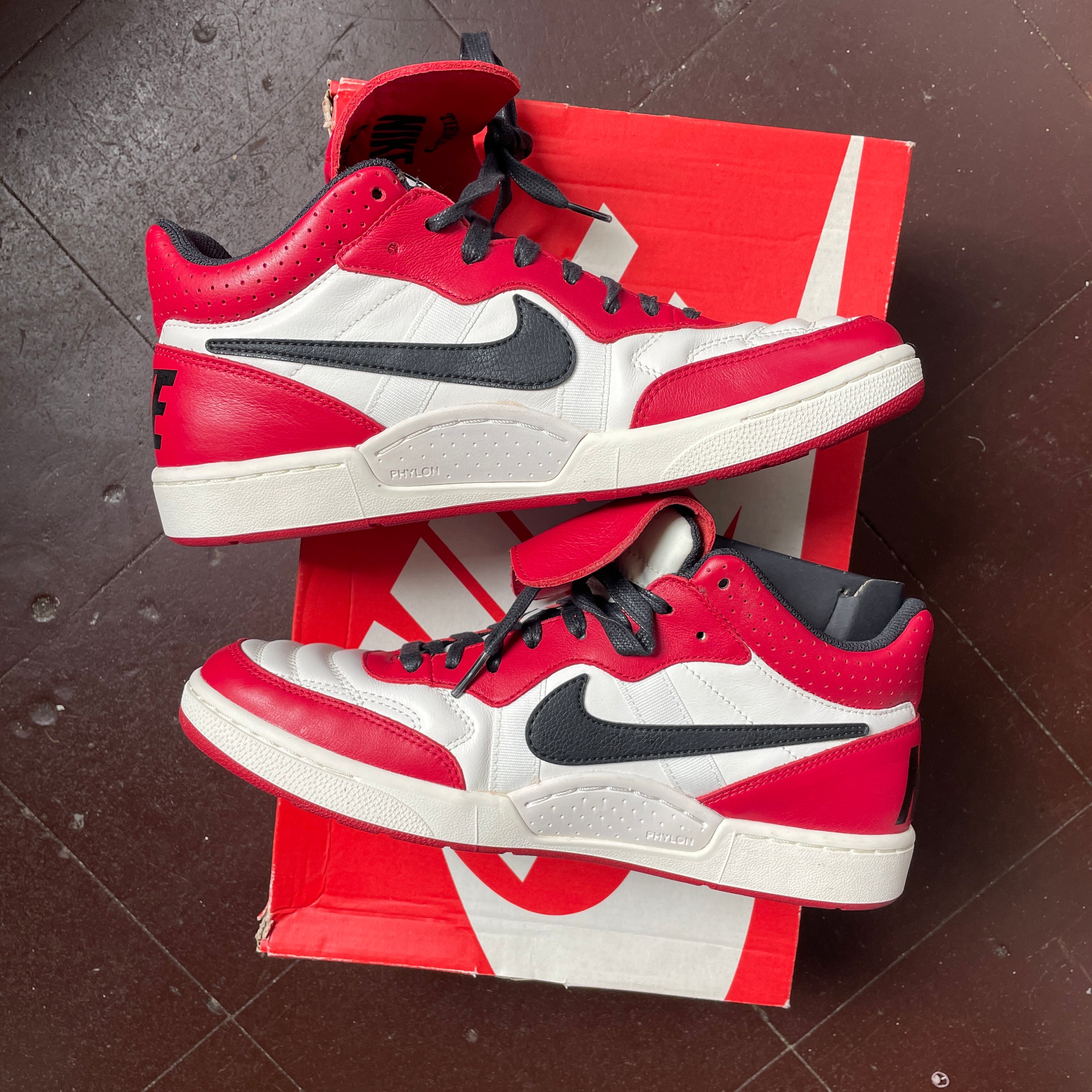 US 9.5 - NIKE TIEMPO 94 MID QS "CHICAGO" [2014]