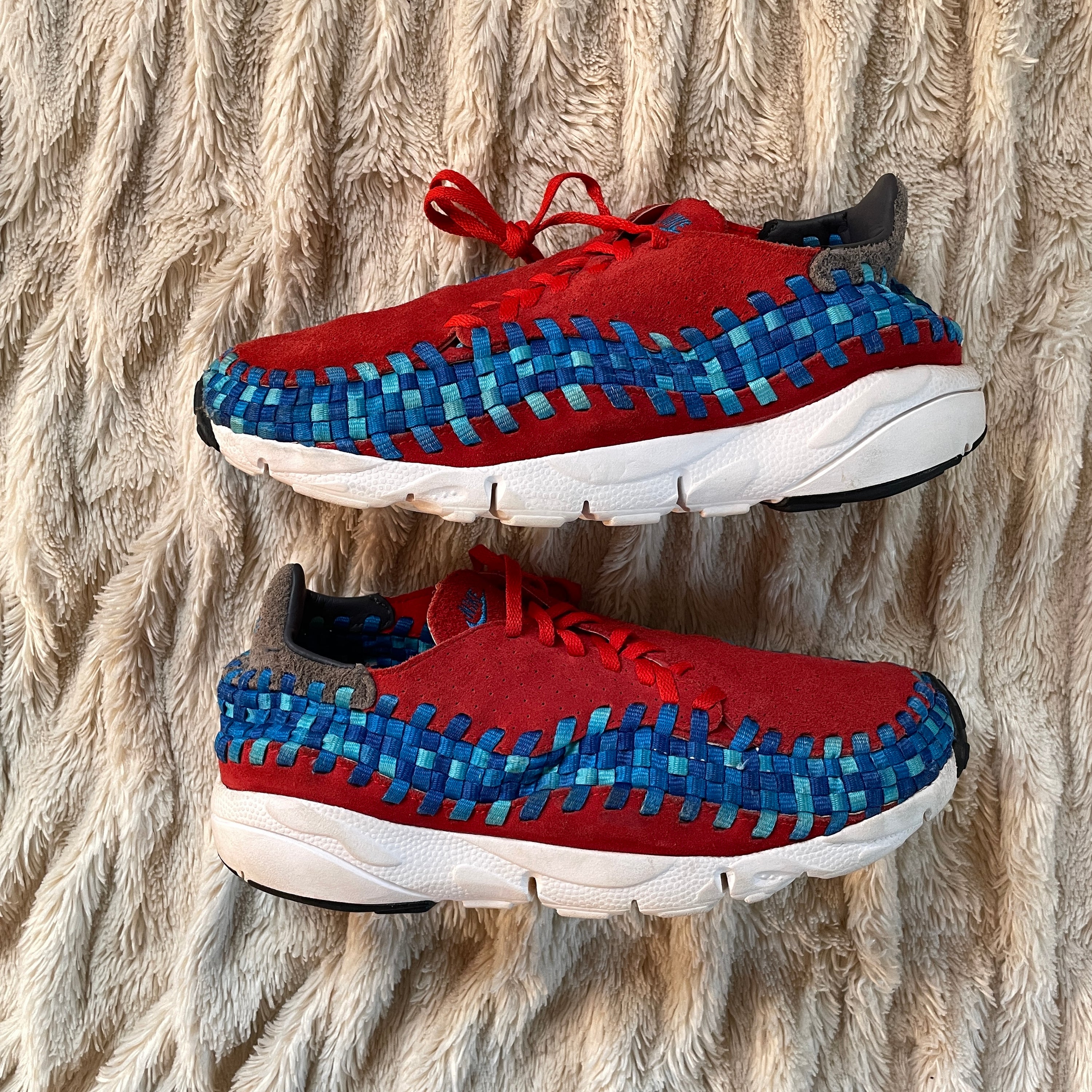US 11 - NIKE AIR FOOTSCAPE WOVEN MOTION "RED BLUE SUEDE" [2013]