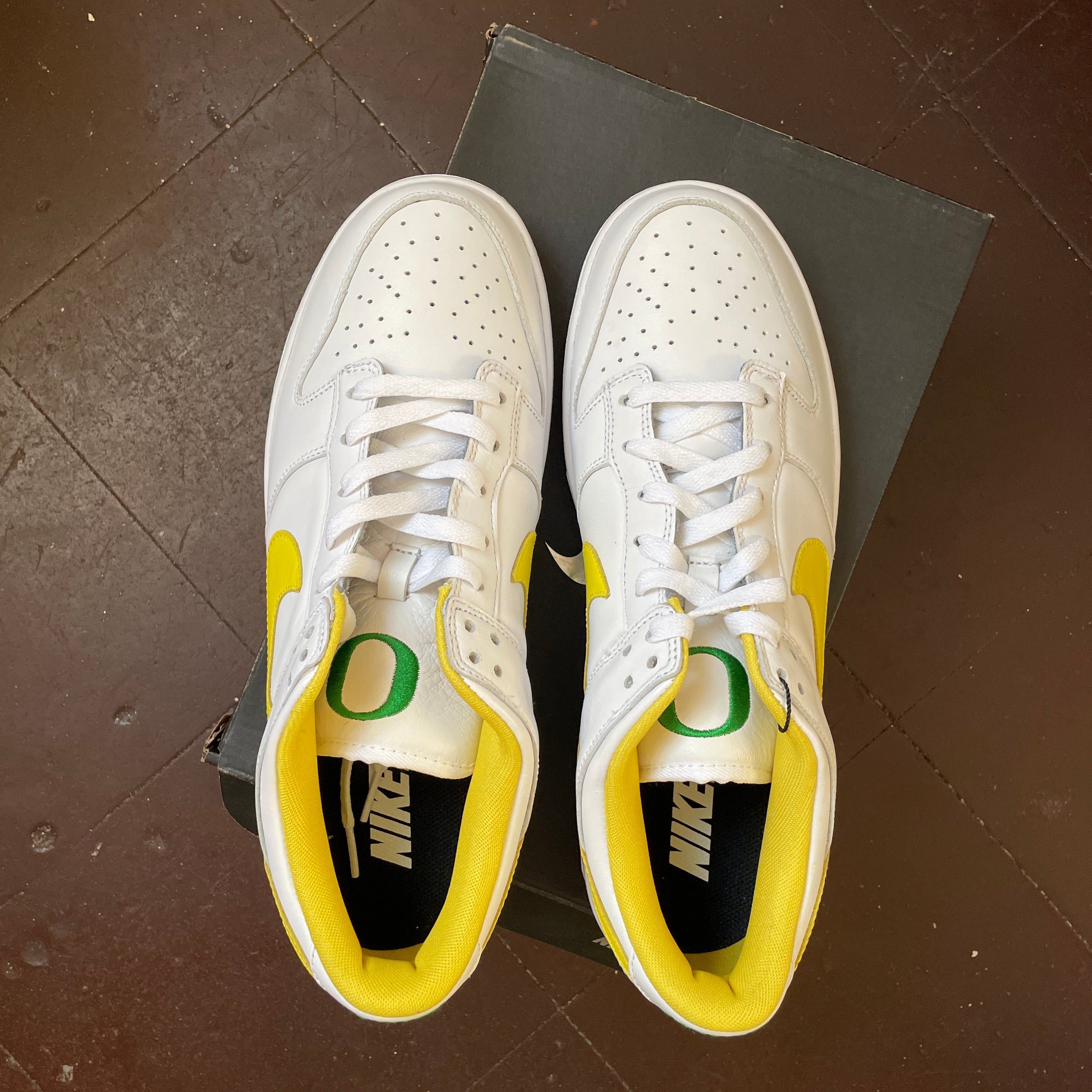 US 11 - NIKE DUNK LOW ID COLLEGE PACK "WHITE OREGON DUCKS" [2017]