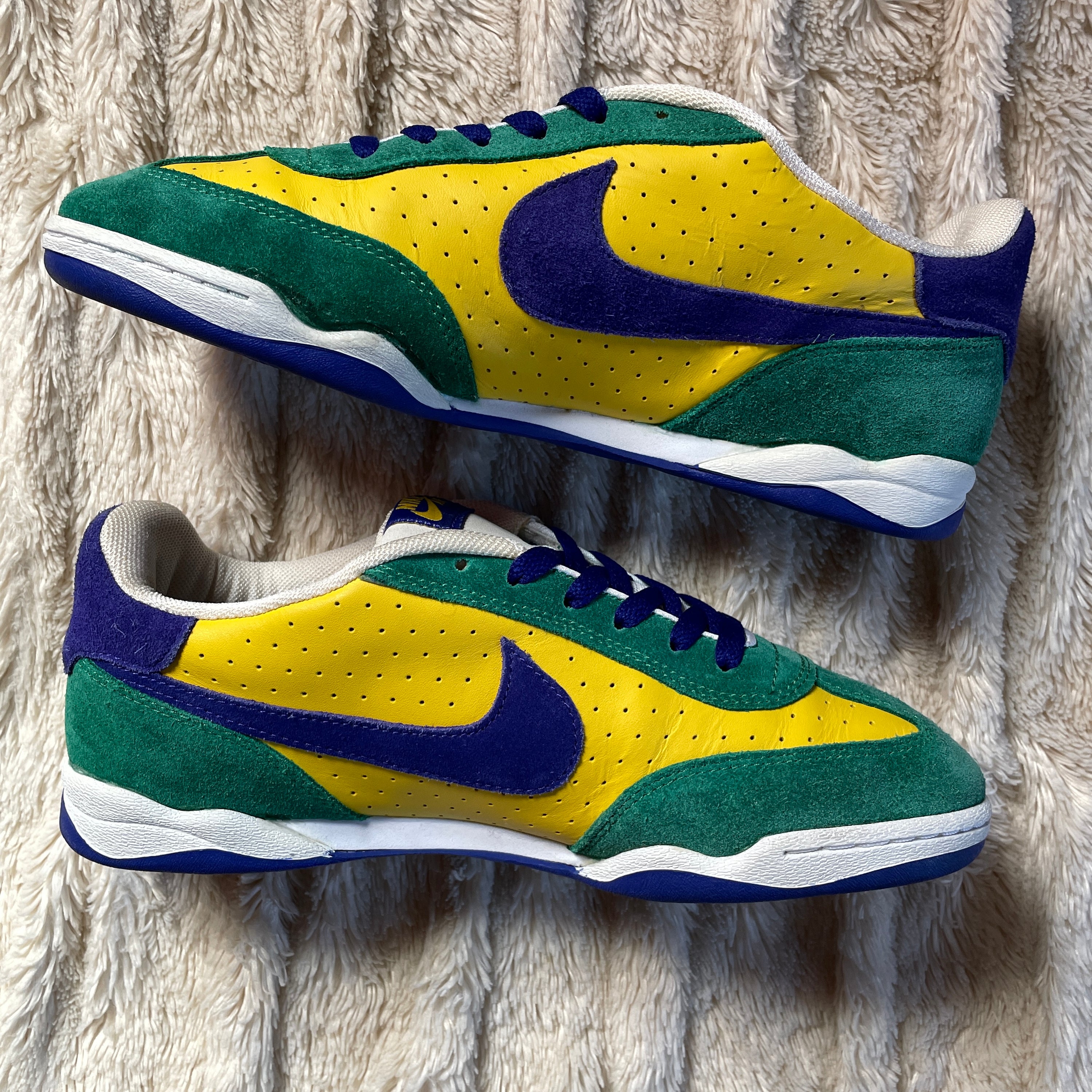 US 10.5 - NIKE AIR ZOOM FC "BRASIL [2004]