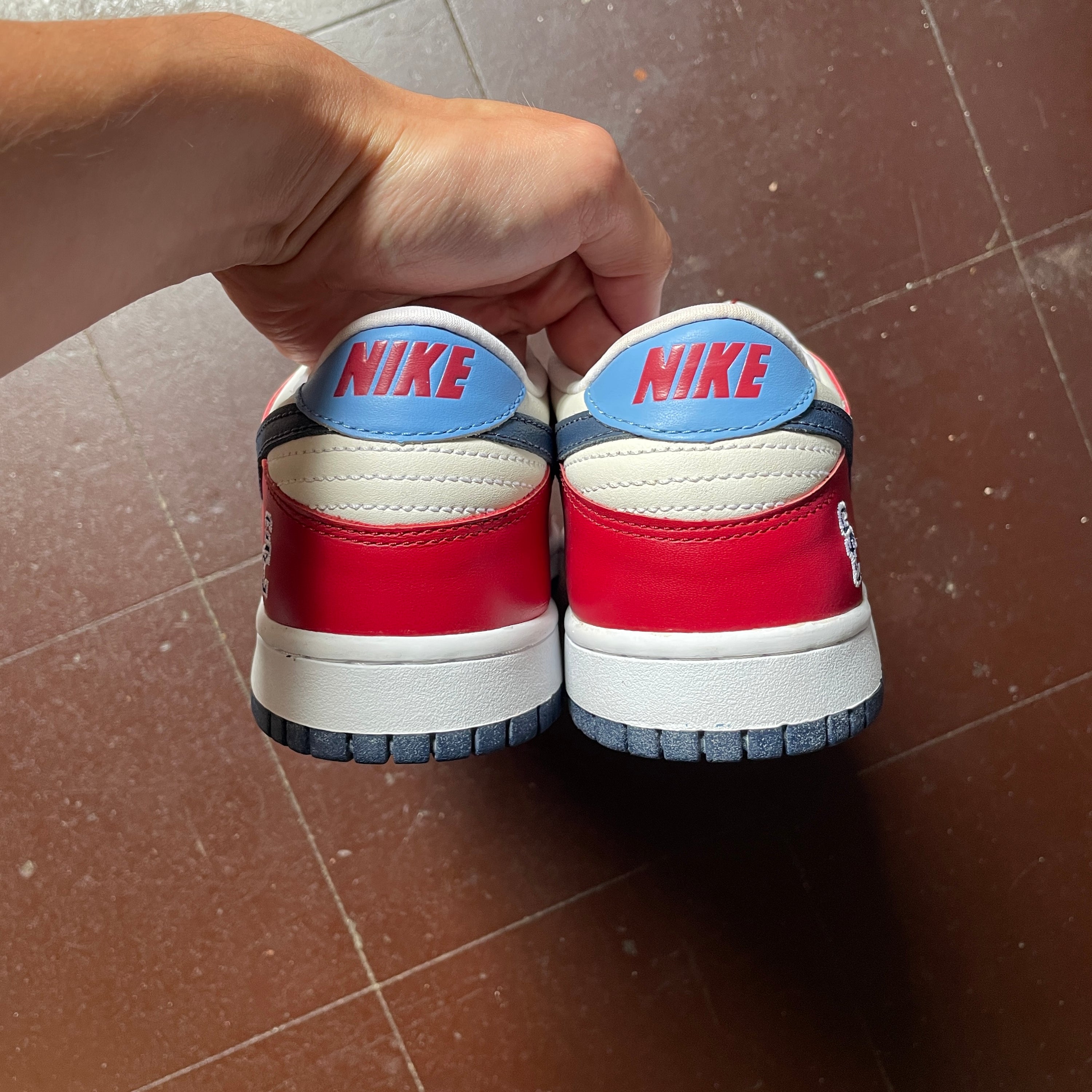 US 10 - NIKE DUNK LOW "SUPREME COURT" [2004]