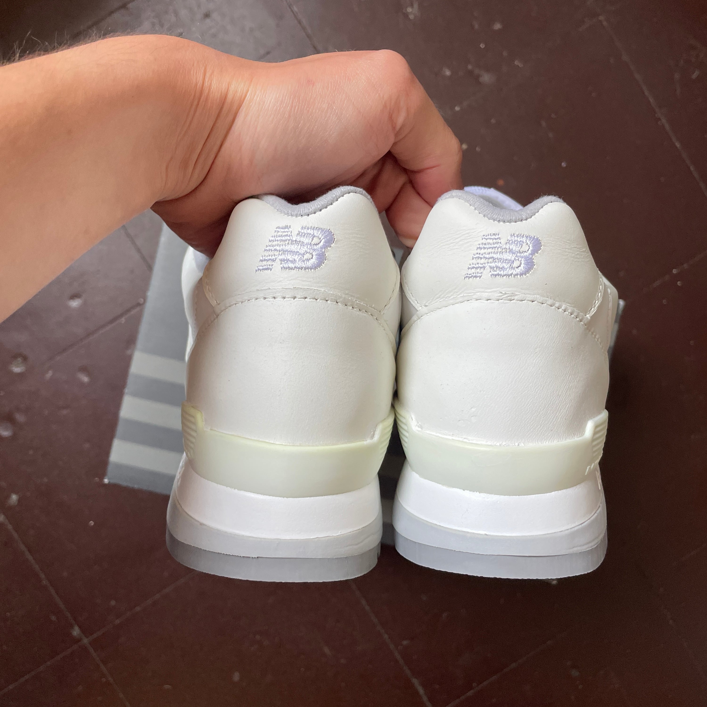 US 11 - NEW BALANCE 996 30th ANNIVERSARY [201