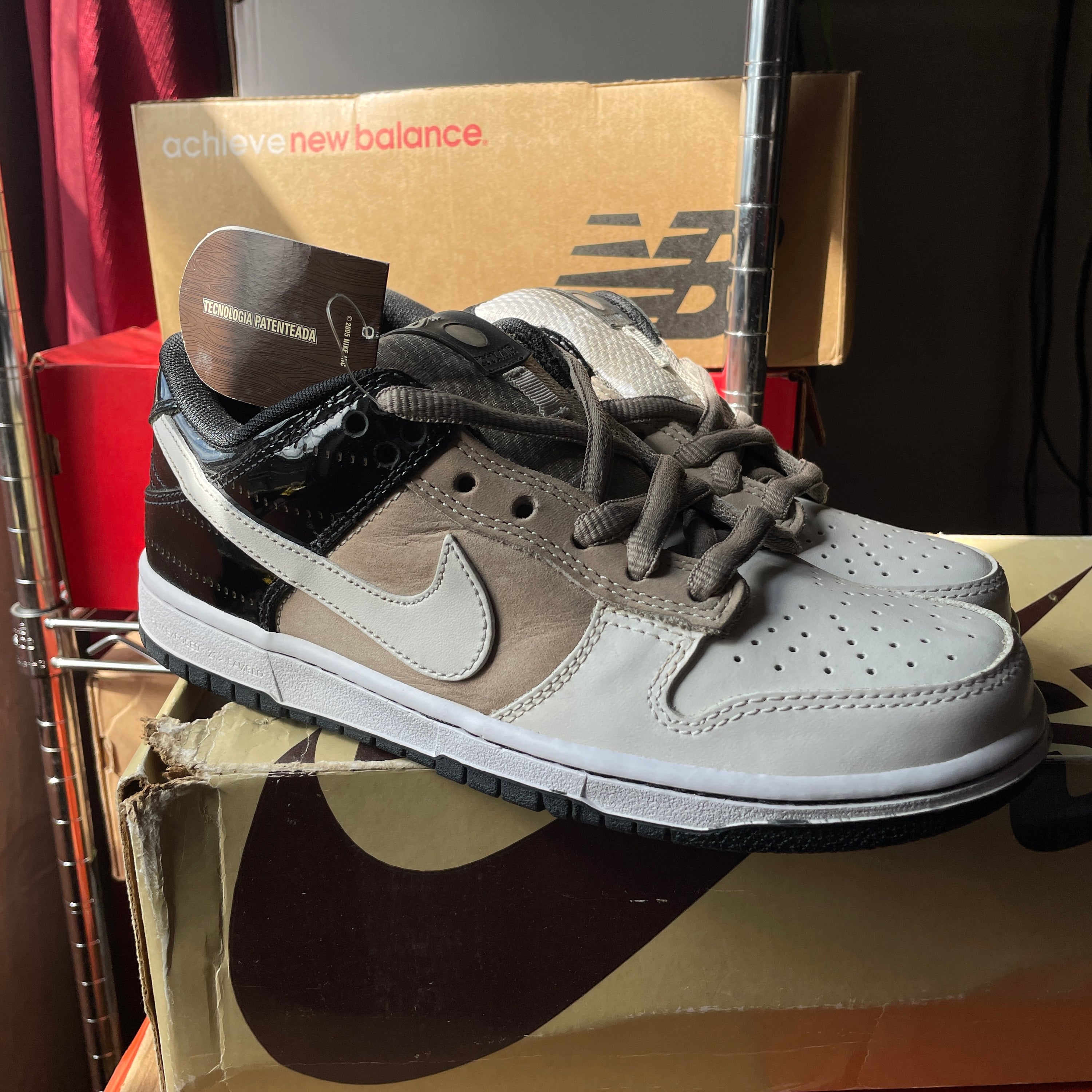US 7.5 - NIKE SB DUNK LOW EMB FLAVIO SAMELO MADE IN BRAZIL [2006]